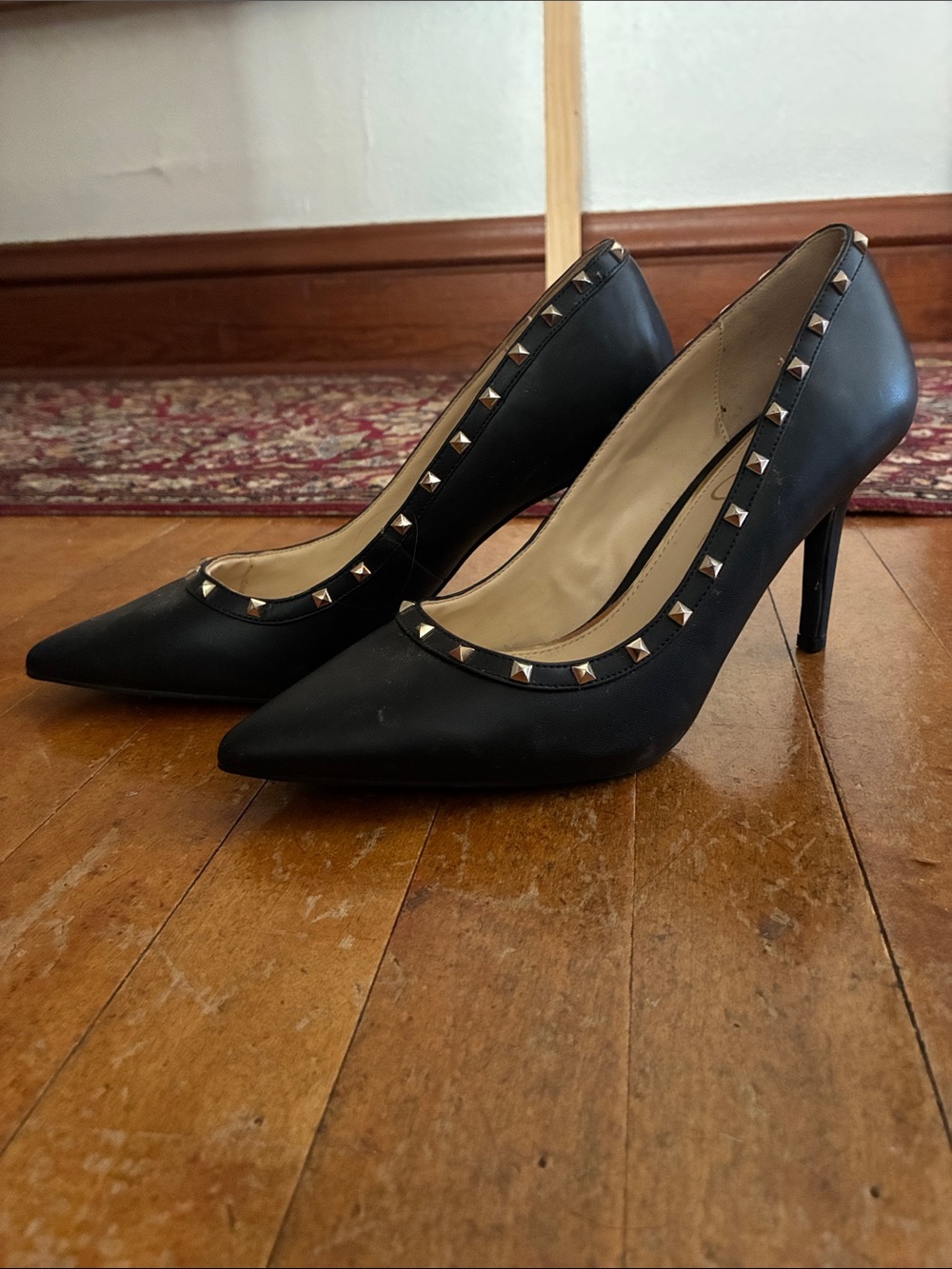 Jessica Simpson Black Stiletto heels